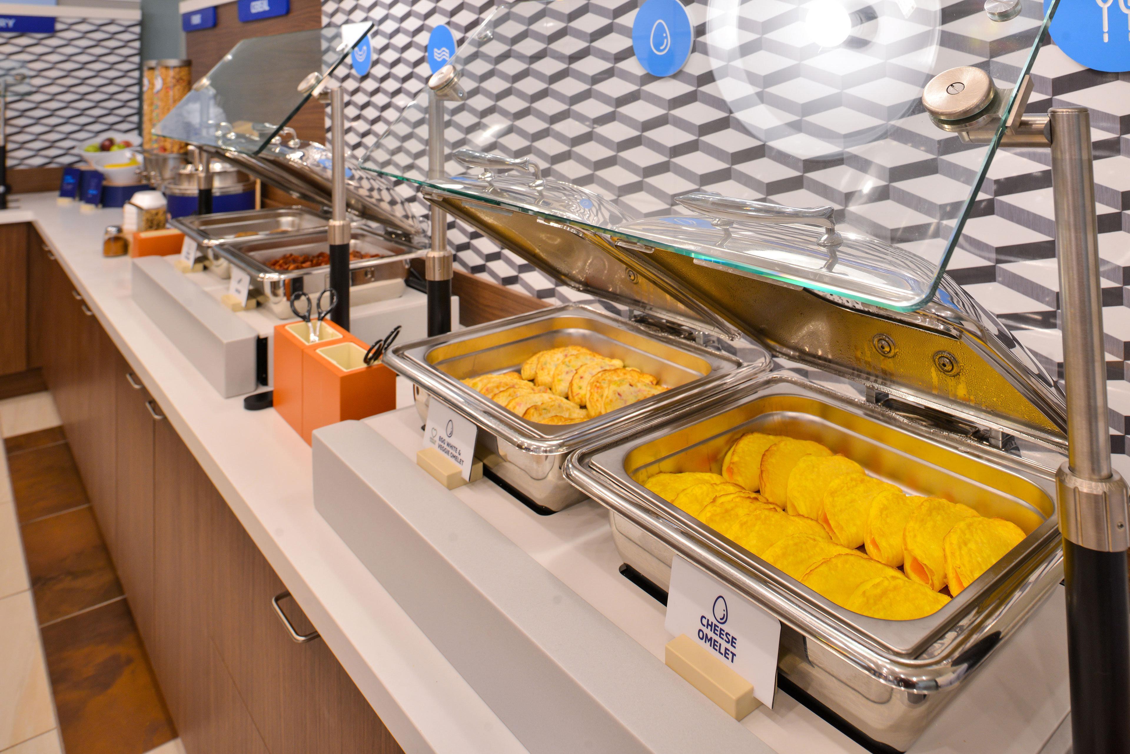 Holiday Inn Express Holland By Ihg Екстер'єр фото