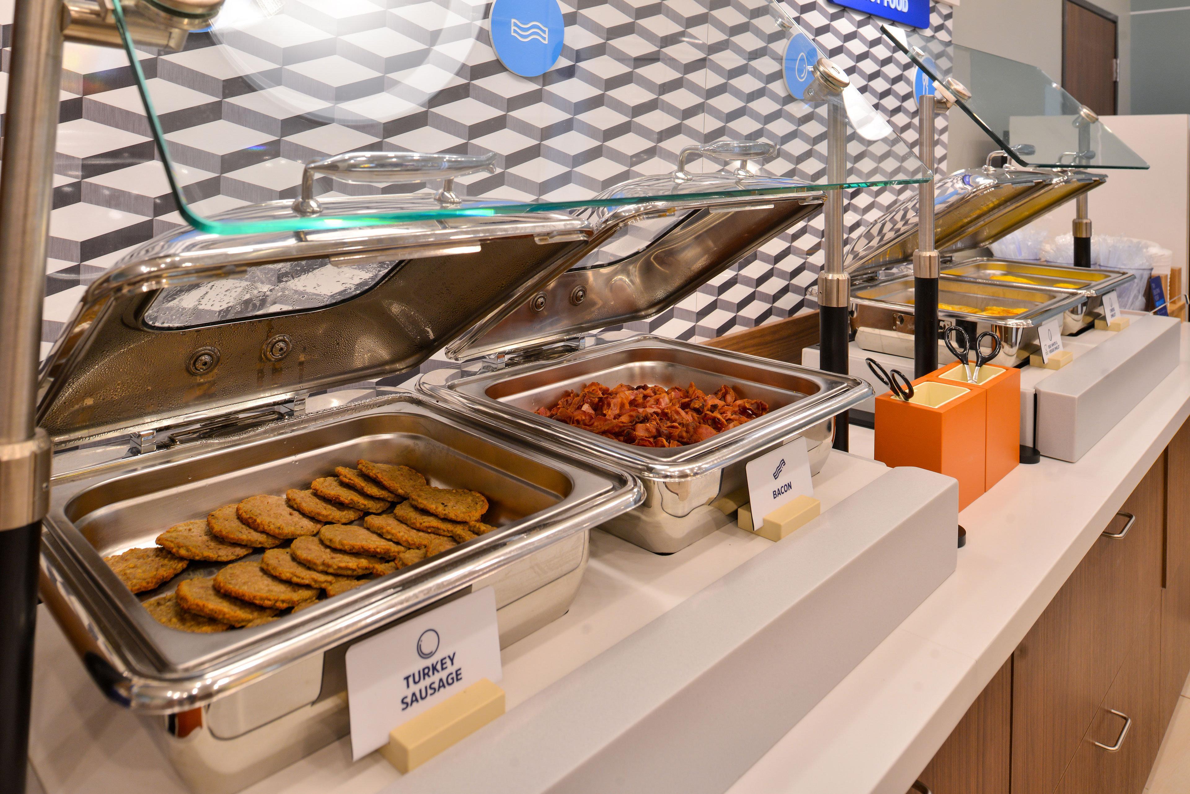 Holiday Inn Express Holland By Ihg Екстер'єр фото